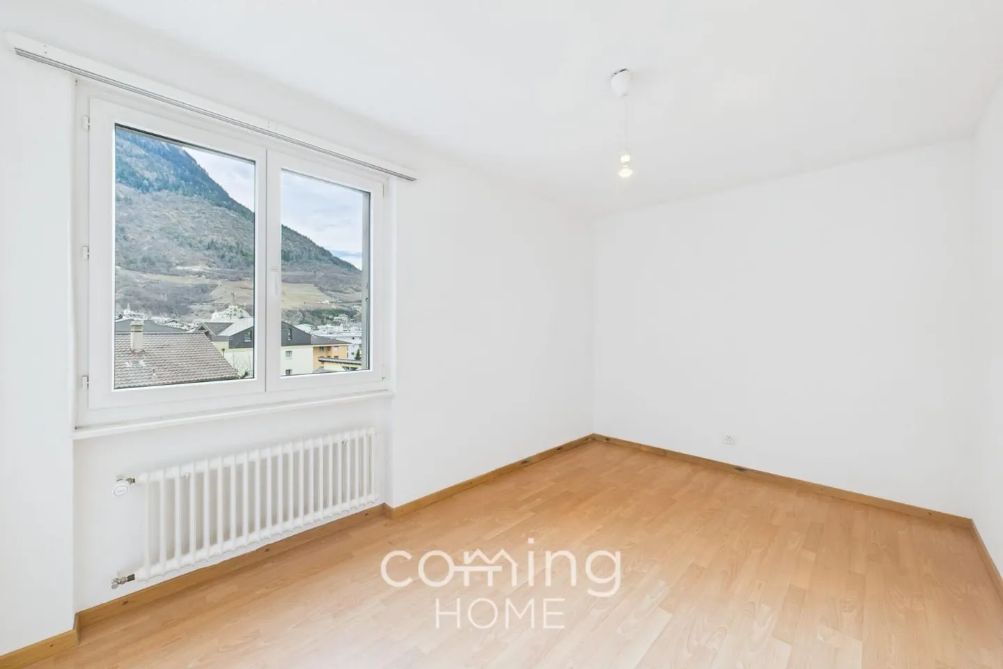 Appartement de location spacieux de 4,5 pièces à Visp - calme, ensoleillé et avec vue sur la montagne - Photo 8 sur 10