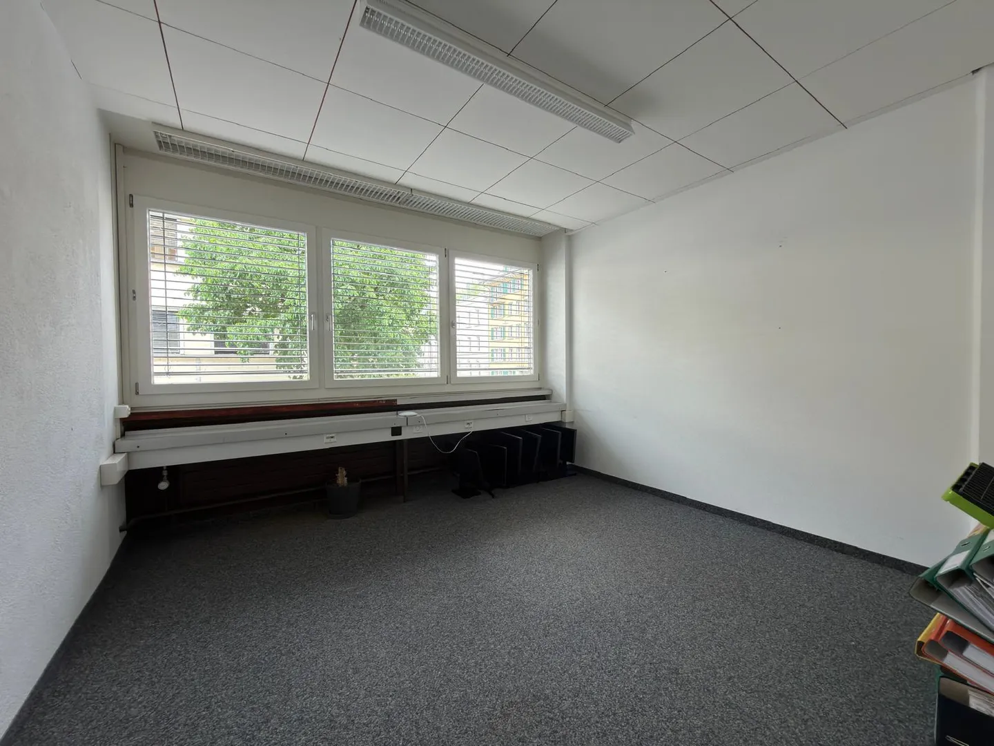 Espace commercial spacieux à Biel - Photo 6 sur 15