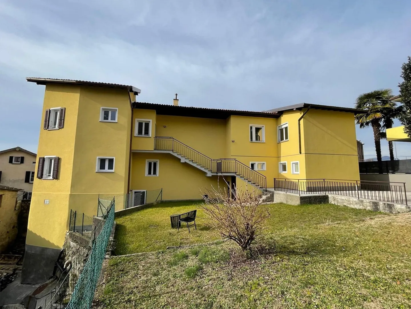 2.5 UND 3.5 WOHNUNGEN VOLLSTÄNDIG RENOVIERT IN MORBIO INFER - Foto 3 von 13