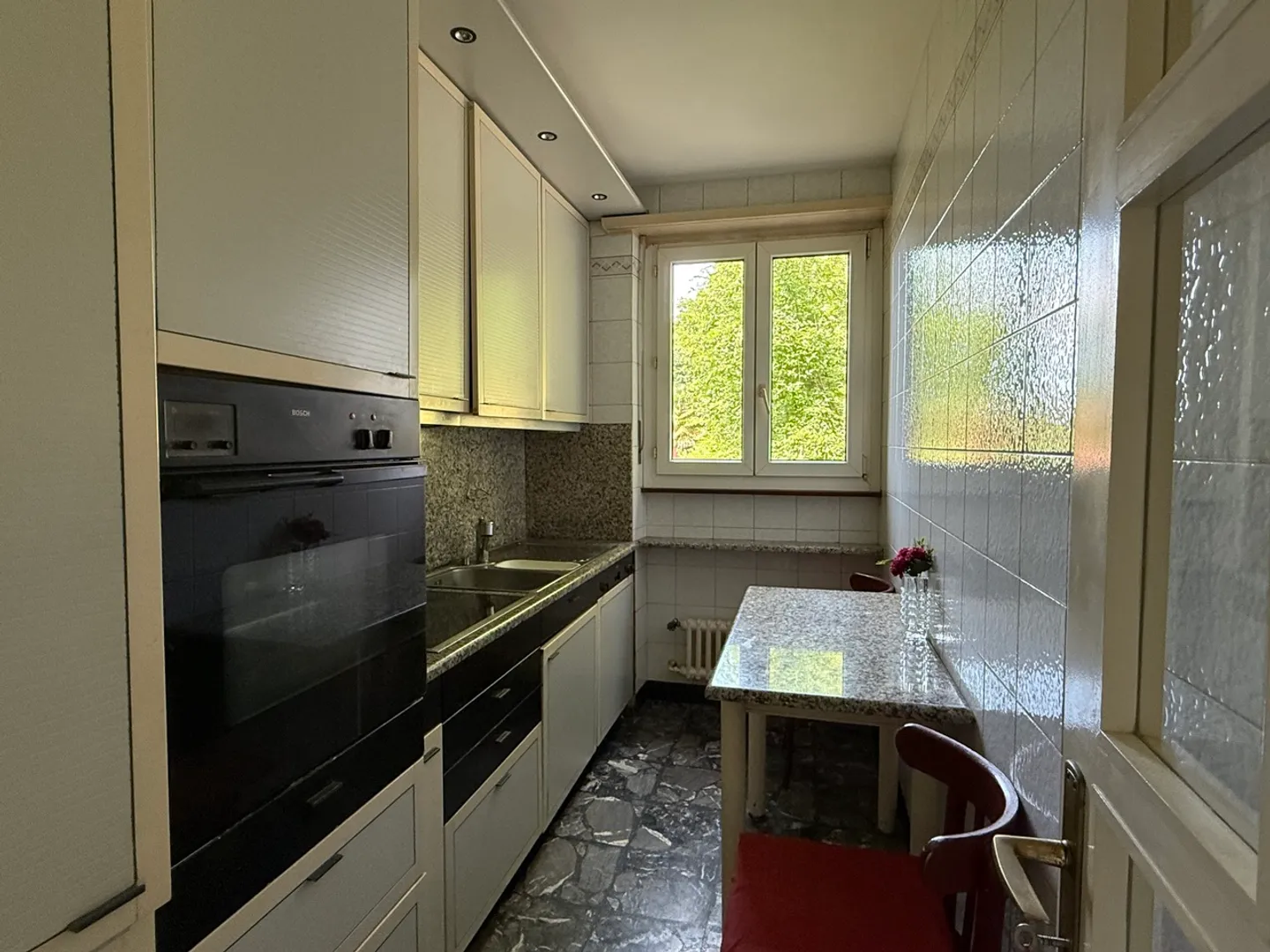 SINGLE-FAMILY HOUSE WITH MAGNIFICENT VIEW - Photo 5 of 10