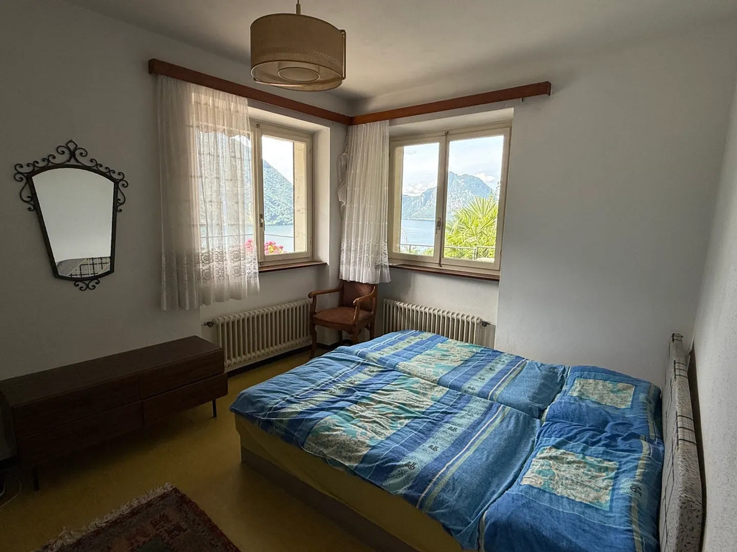 SINGLE-FAMILY HOUSE WITH MAGNIFICENT VIEW - Photo 8 of 10