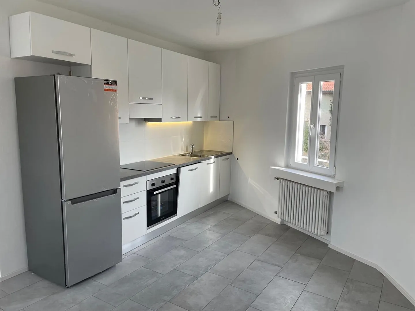 2.5 UND 3.5 WOHNUNGEN VOLLSTÄNDIG RENOVIERT IN MORBIO INFER - Foto 12 von 13