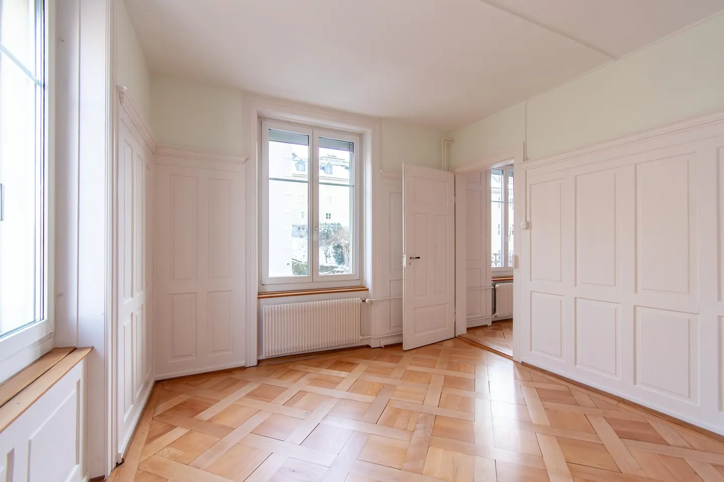 Attractive 5-room apartment with a lot of charm - Photo 5 of 13