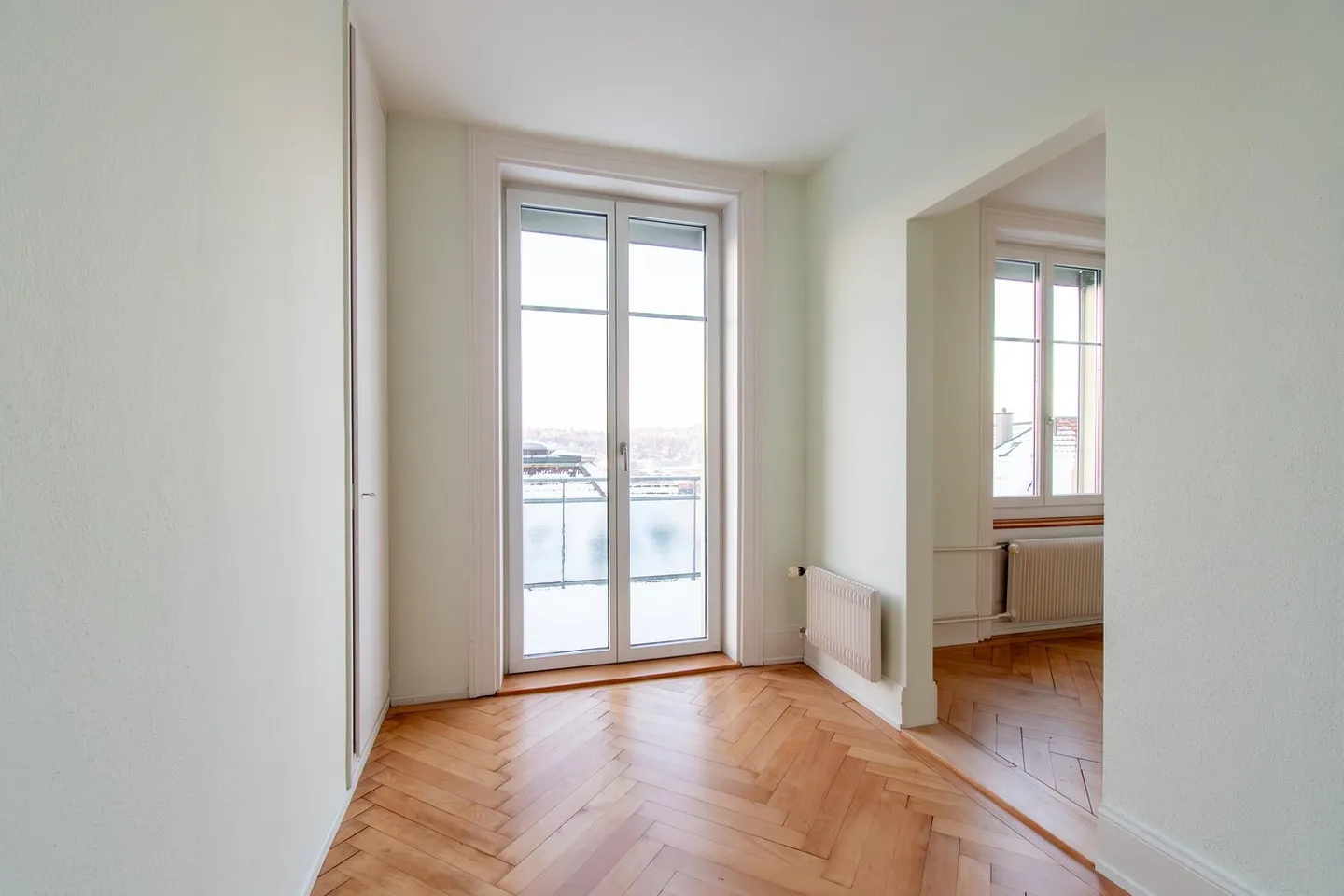 Attractive 5-room apartment with a lot of charm - Photo 11 of 13