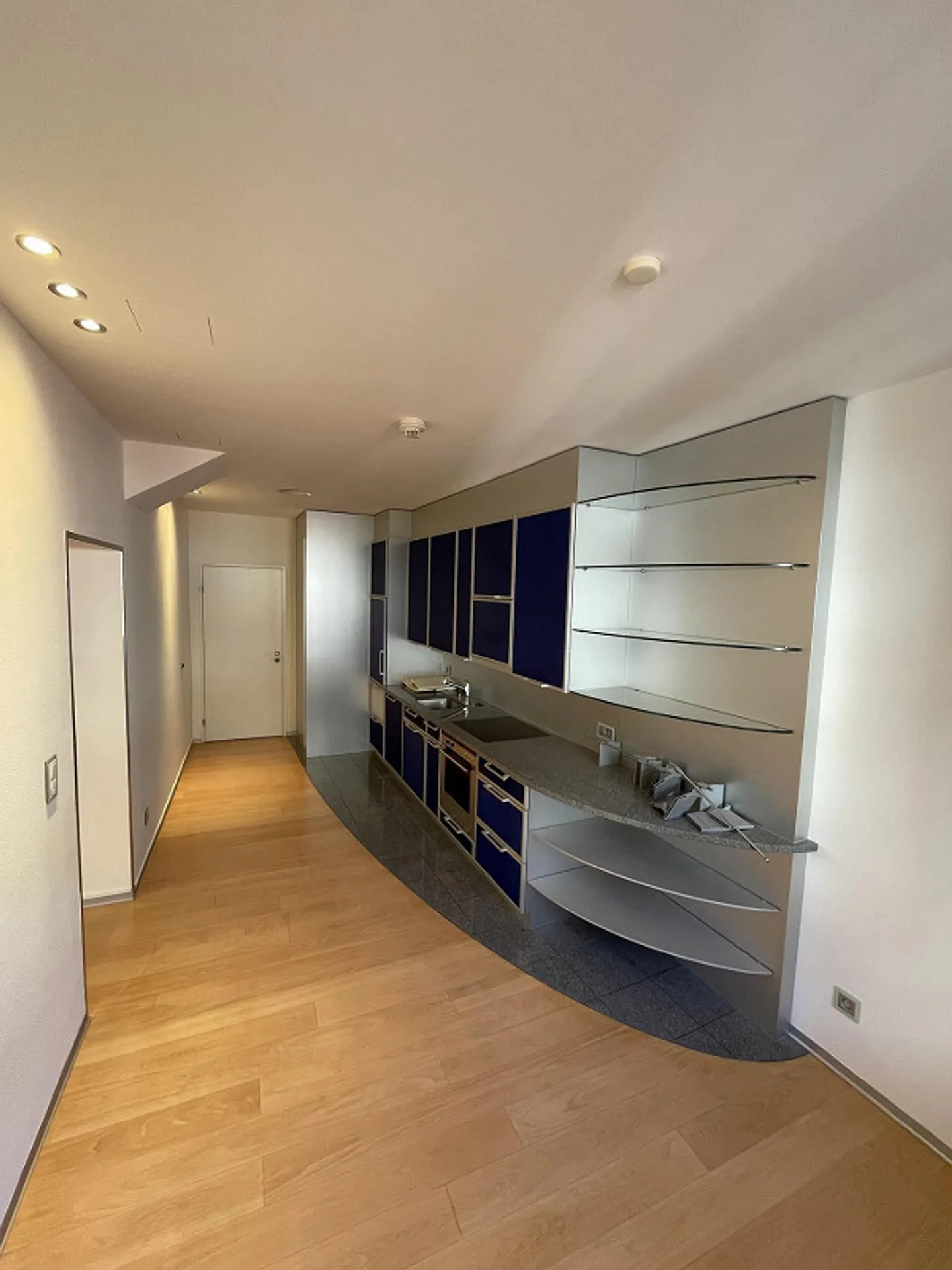 Moderne Büroräume - Foto 8 von 11