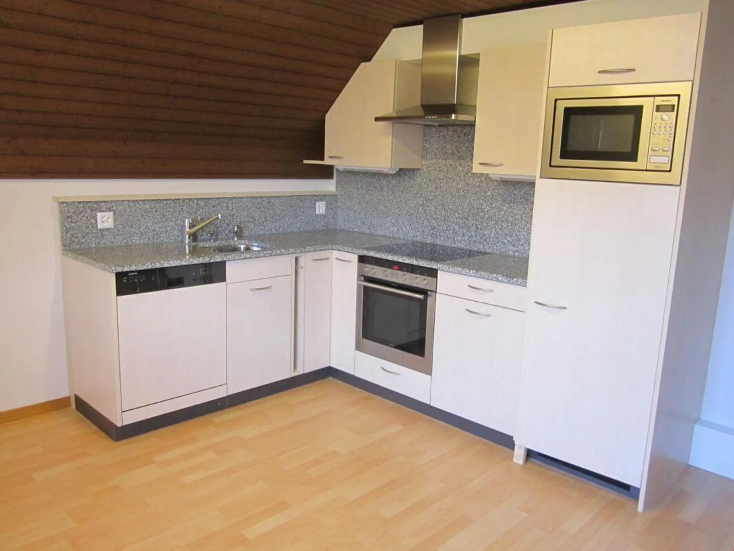 Appartement douillet au centre du village - Photo 1 sur 4