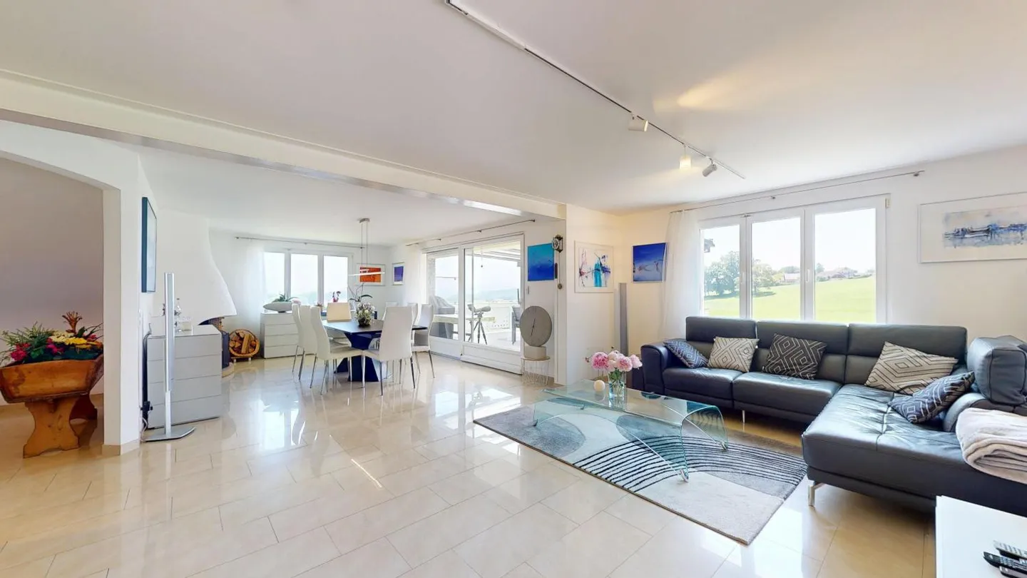 Eine seltene Villa auf dem Land, mit Platz für große Ideen - Foto 10 von 19