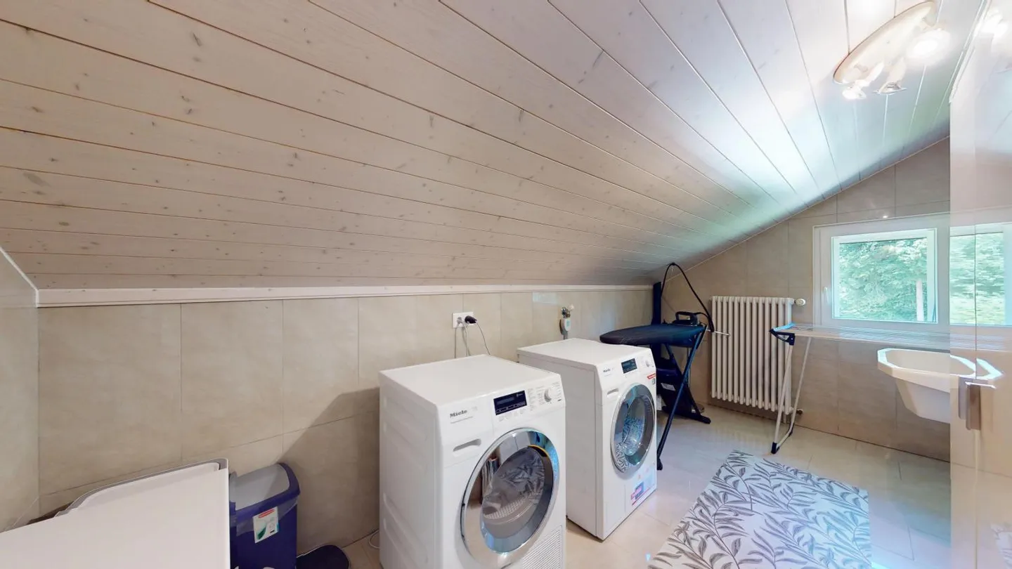 Eine seltene Villa auf dem Land, mit Platz für große Ideen - Foto 17 von 19