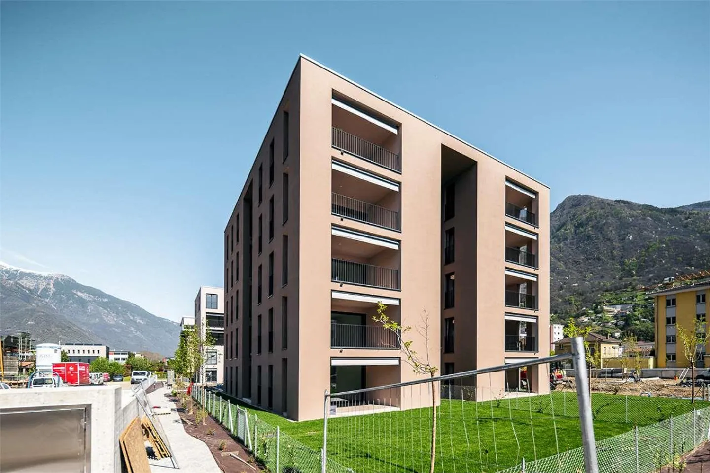 Nuovo appartamento 4.5 locali con balcone - Foto 2 di 13