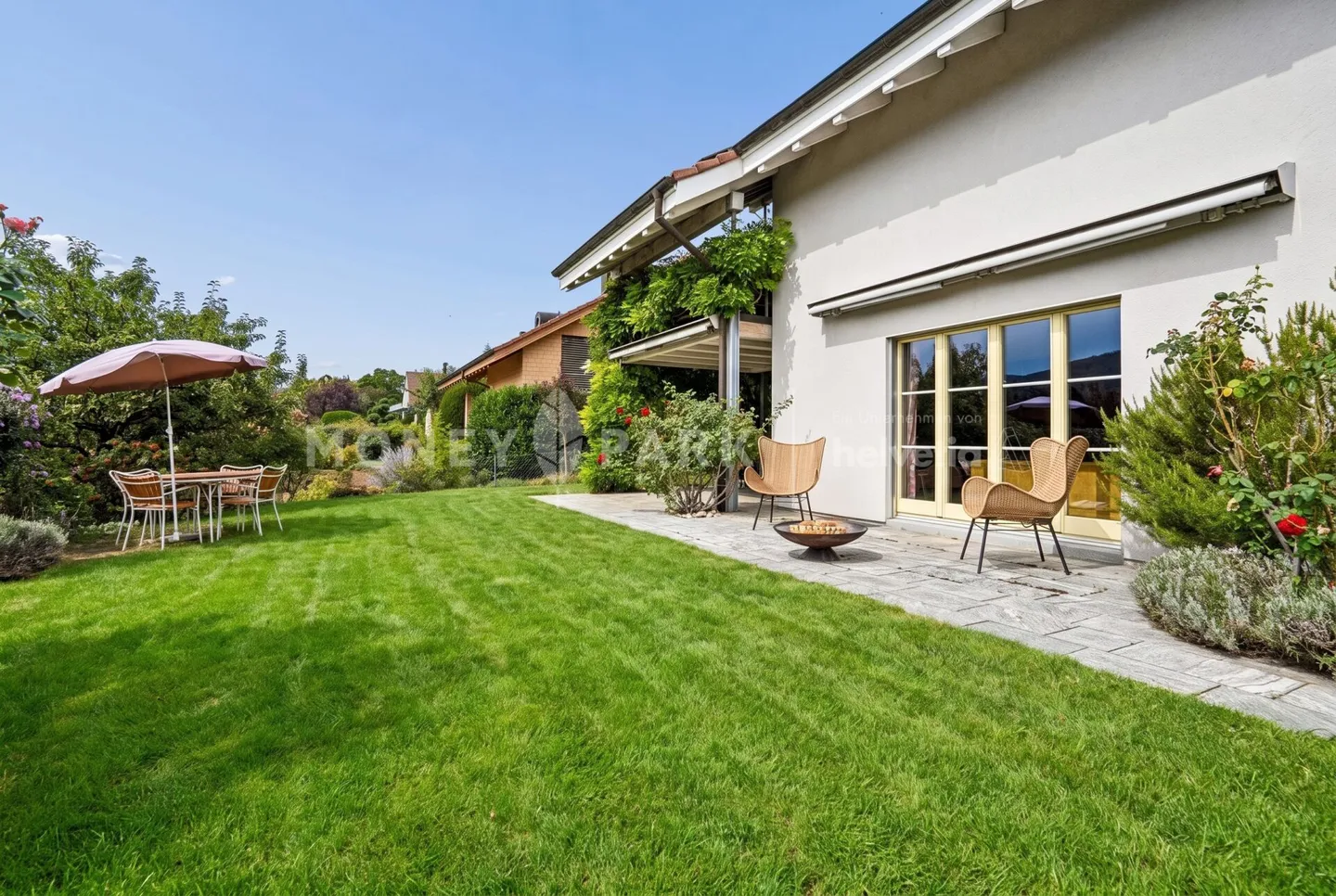 Moderne Familienhaus mit Aussicht - Foto 14 von 16