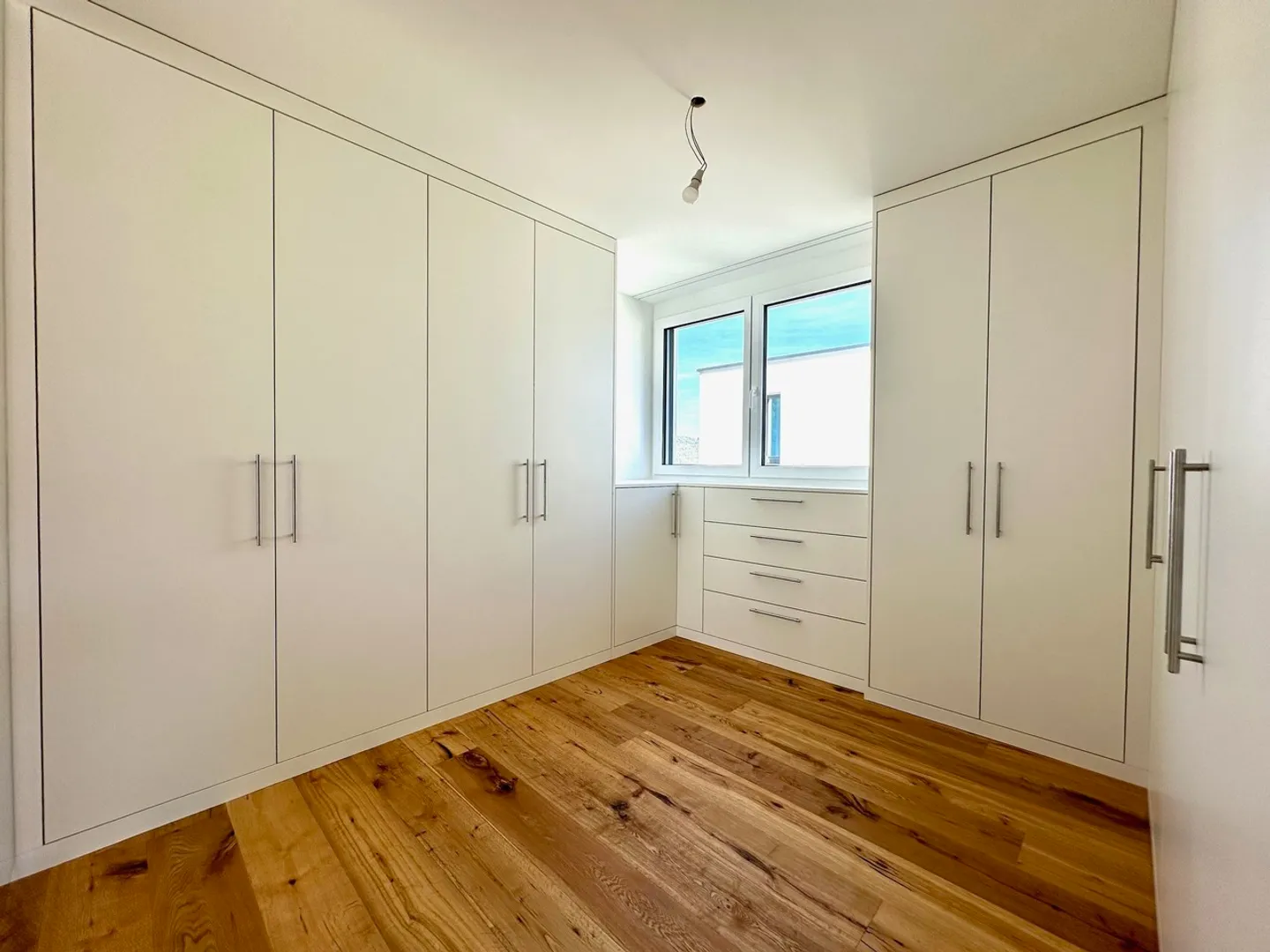 Modern family house with a separate apartment in a quiet location with a view - Photo 12 of 20