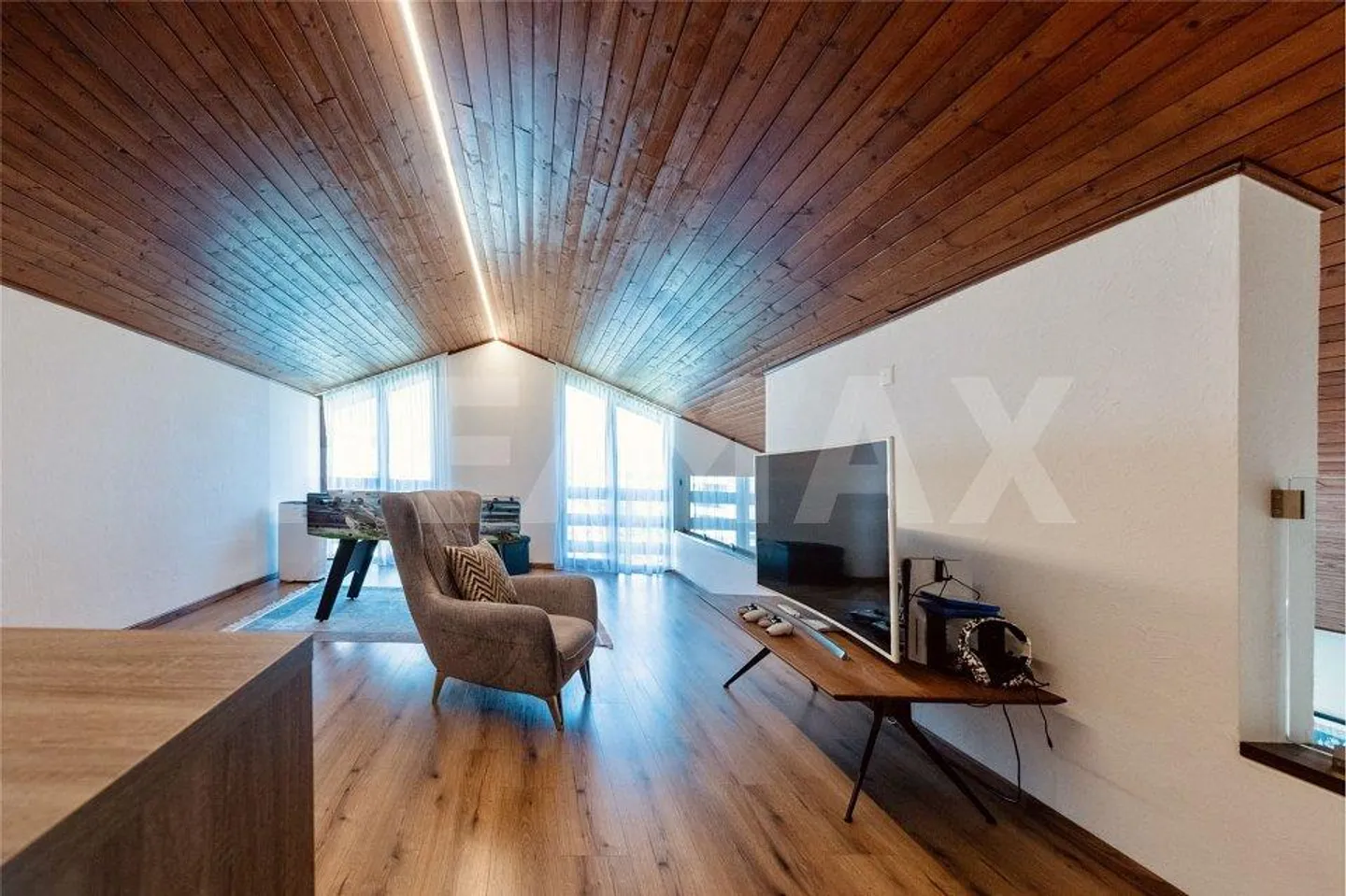 Ideales Haus zum Wohnen oder Investieren - Foto 11 von 13