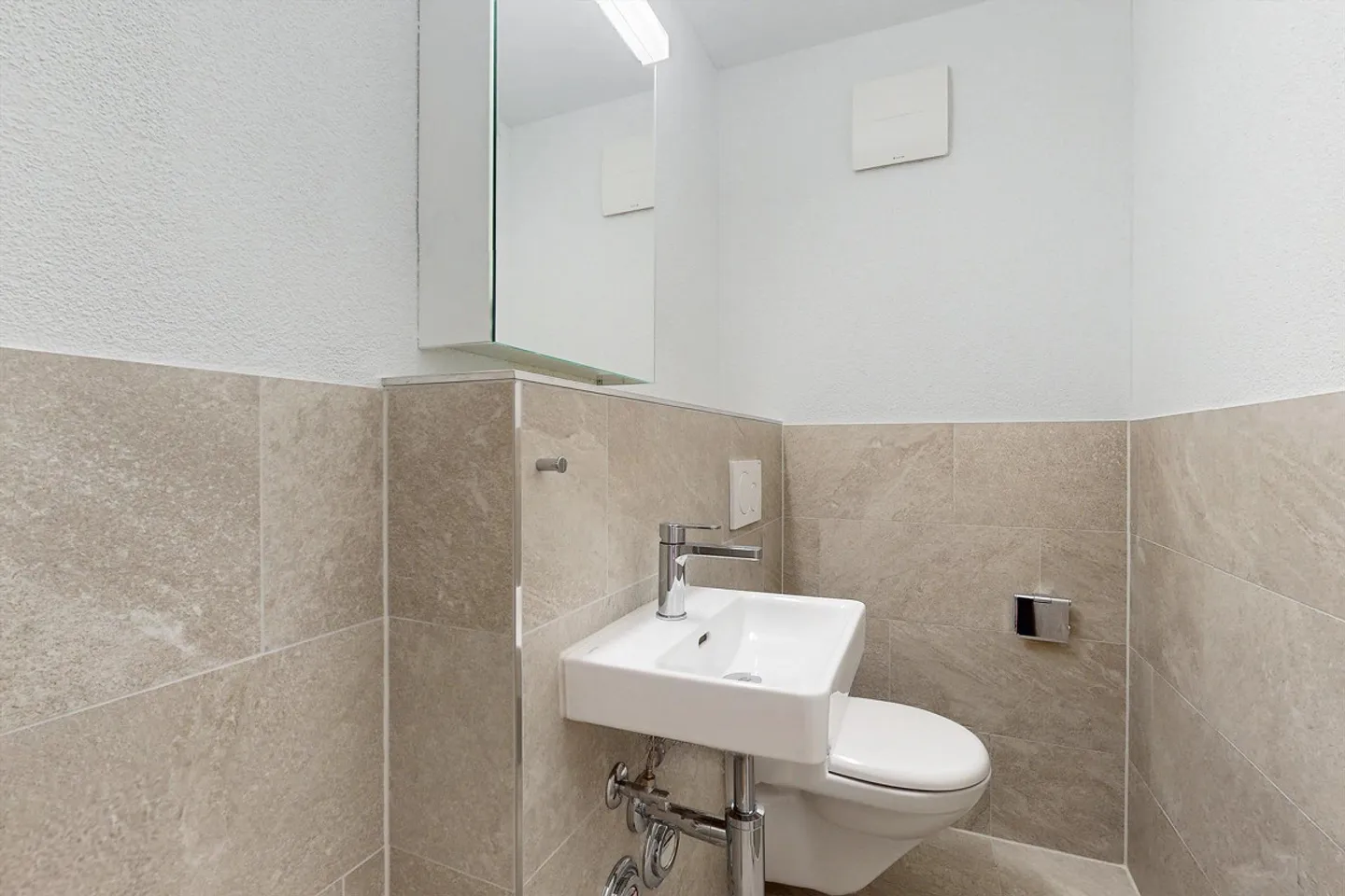 Spacious apartment in a child-friendly and green residential oasis - Photo 7 of 8