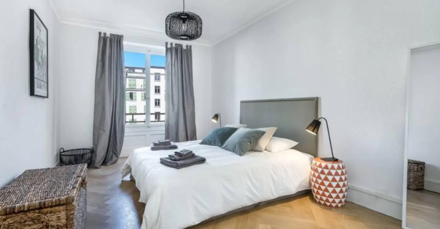 Incantevole appartamento con una camera da letto e balcone nel vivace Charmilles, Ginevra - Foto 5 di 7