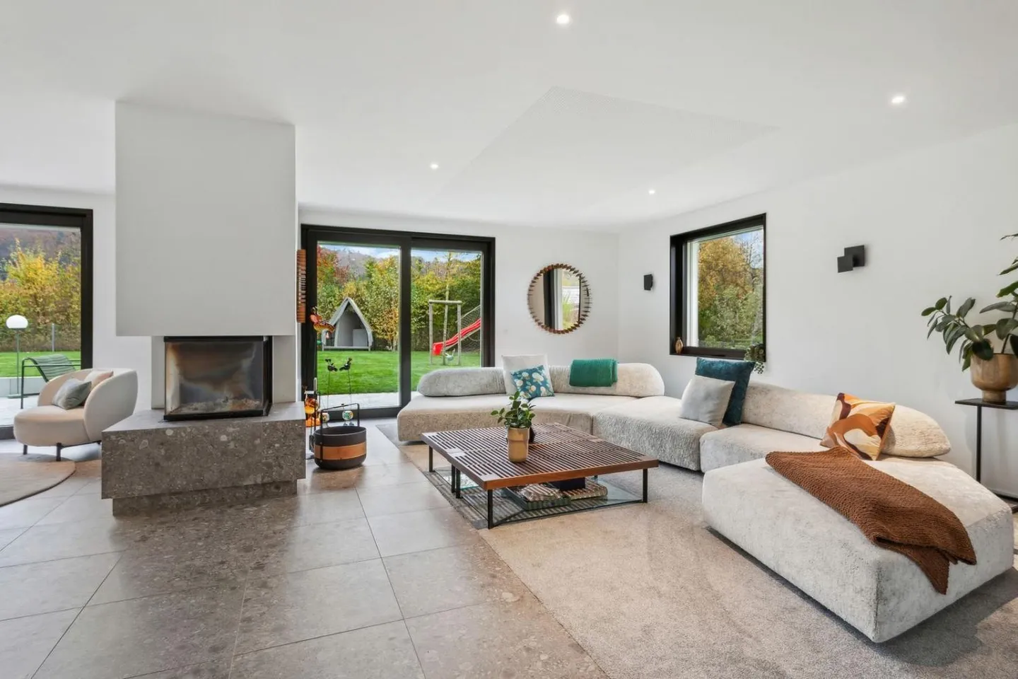 Proprietà eccezionale in un quartiere tranquillo e residenziale - Foto 7 di 13