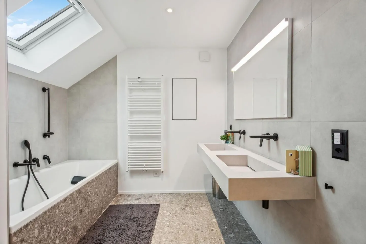 Proprietà eccezionale in un quartiere tranquillo e residenziale - Foto 11 di 13