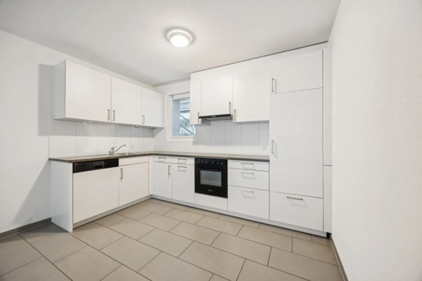 Appartement lumineux 2.5 pièces - Photo 7 sur 13