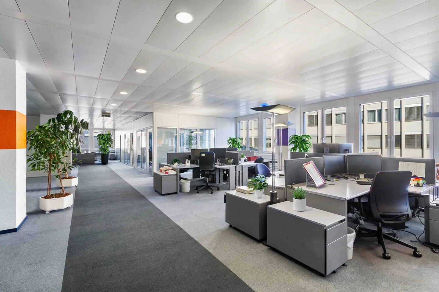 Bureaux modernes près de la gare de Glattbrugg - Photo 6 sur 13