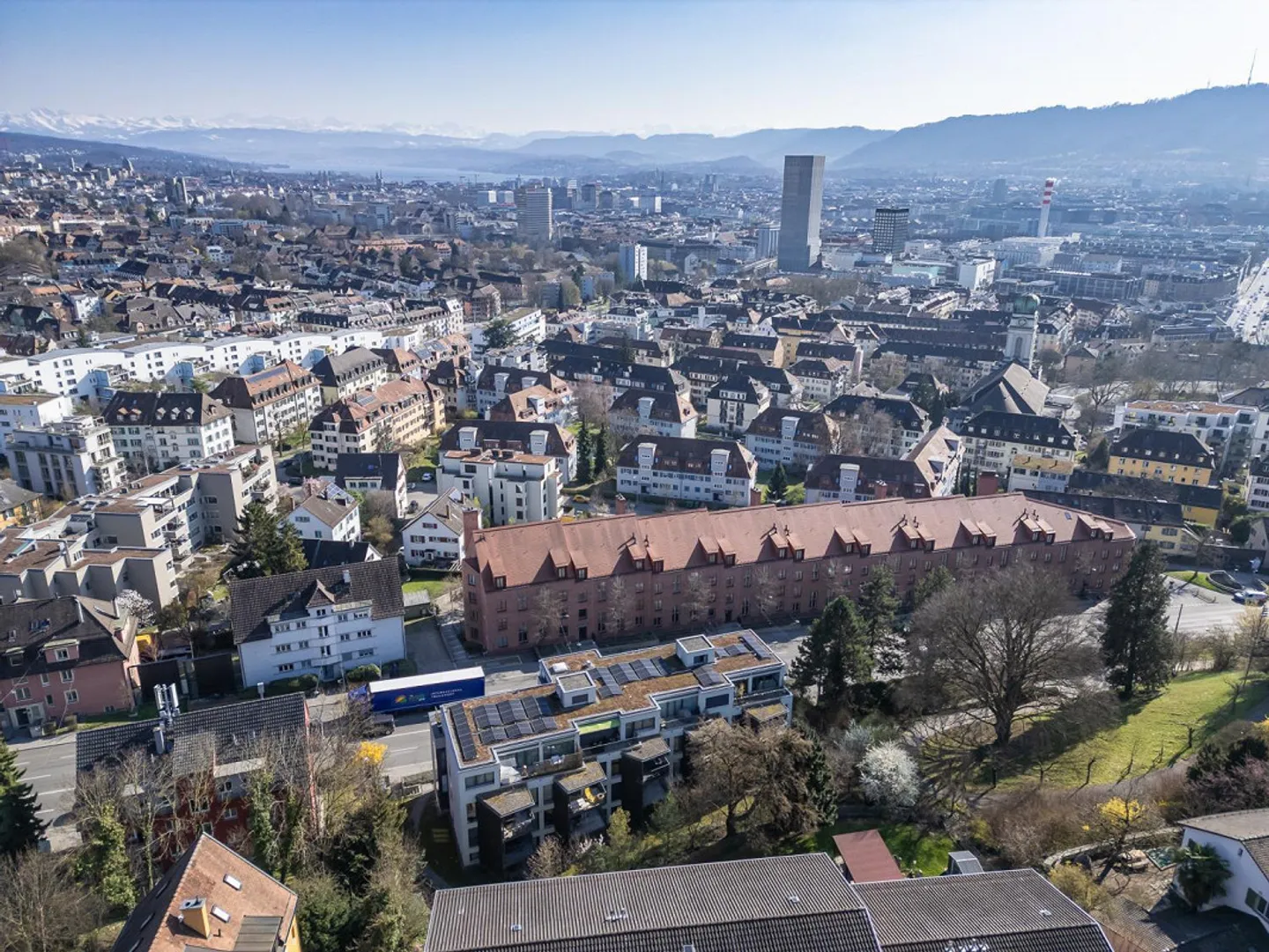Appartement en Attique Moderne dans la Ville de Zurich - Photo 1 sur 8
