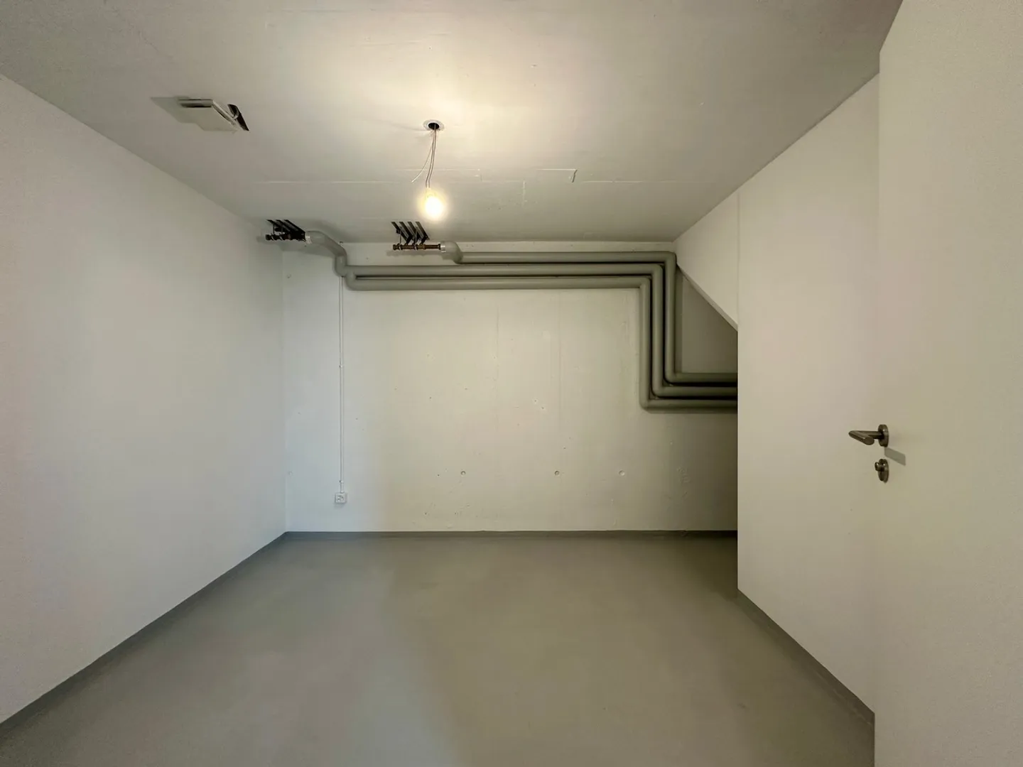 Modern family house with a separate apartment in a quiet location with a view - Photo 18 of 20