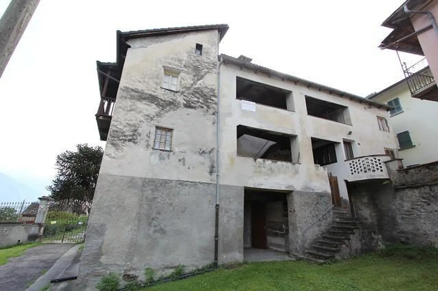 12-room village house to renovate - Photo 17 of 19