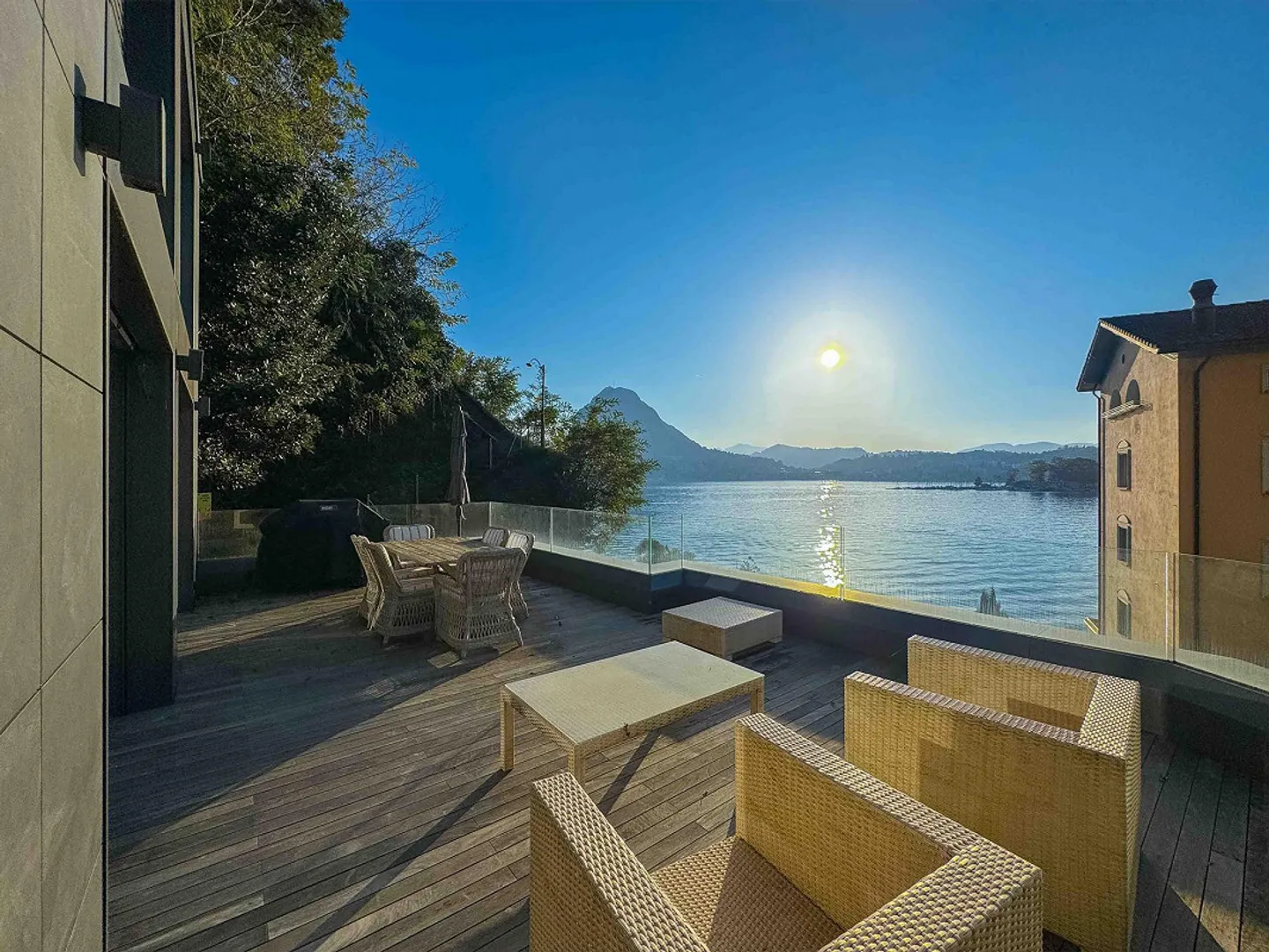 Designvilla mit atemberaubendem Seeblick in Castagnola - Foto 1 von 9