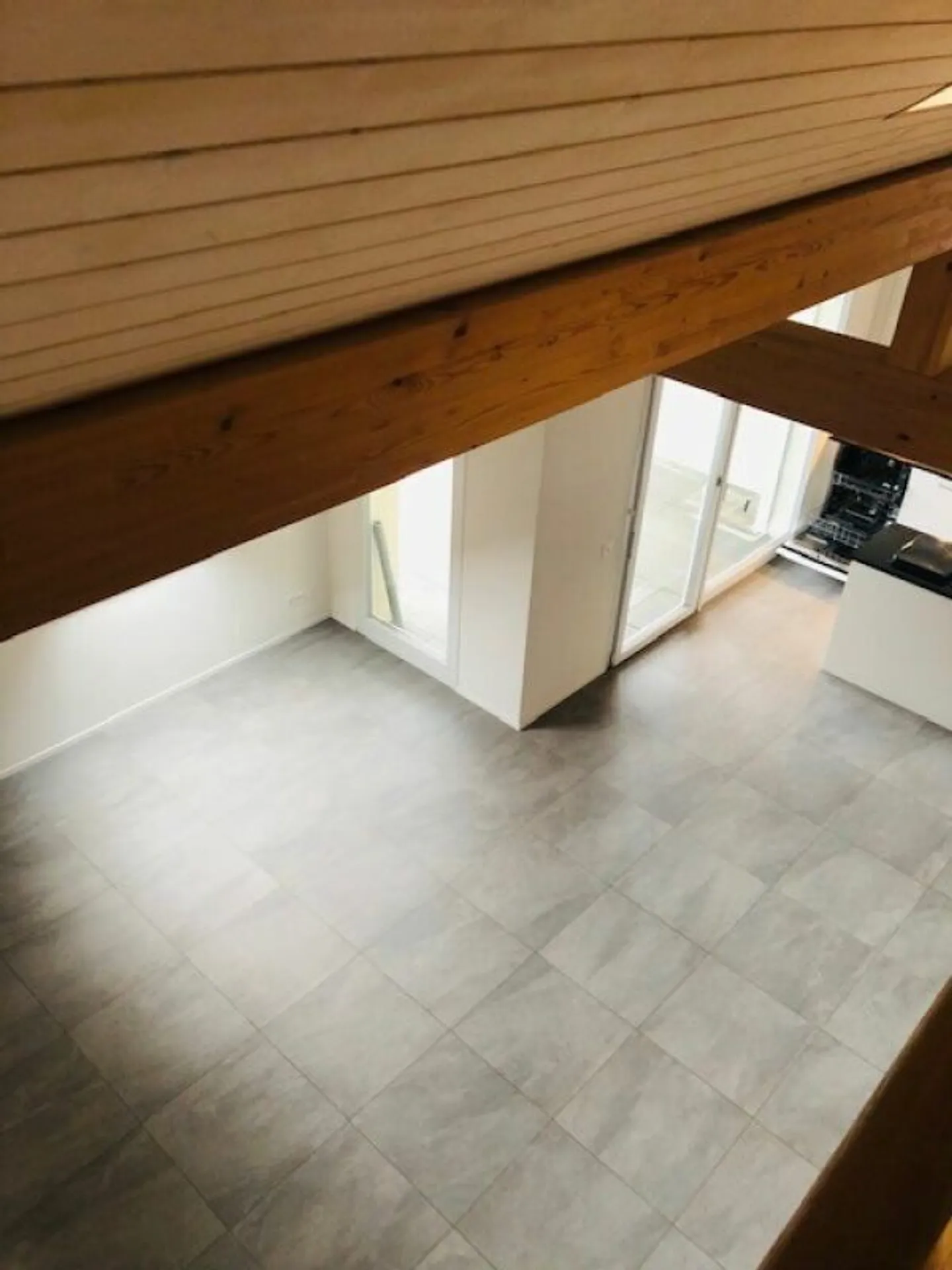 Appartement de 4.5 pièces de 156m2 avec galerie, comme neuf et spacieux - Photo 9 sur 21