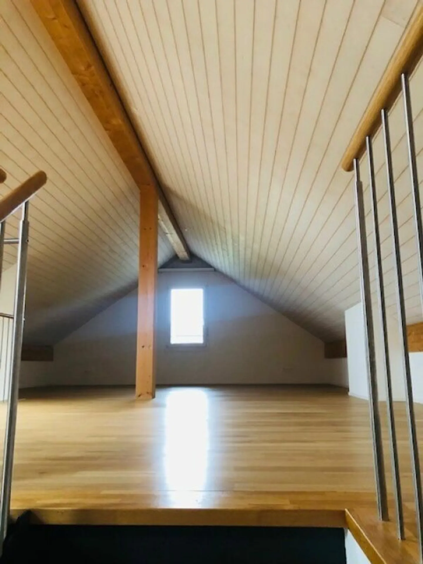 Appartement de 4.5 pièces de 156m2 avec galerie, comme neuf et spacieux - Photo 10 sur 21