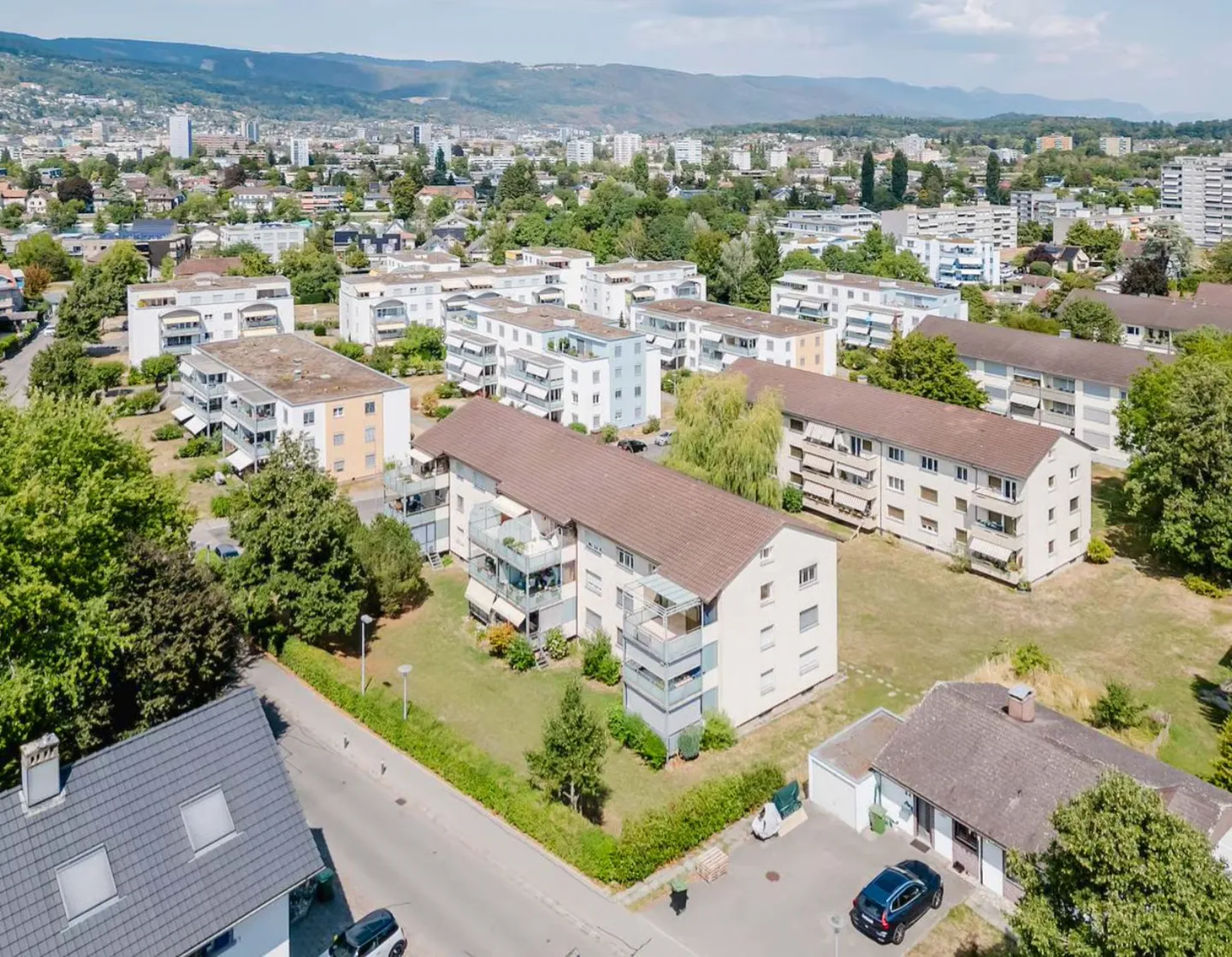 Luminoso appartamento di 3,5 locali con balcone e bella vista a Port - Foto 15 di 15