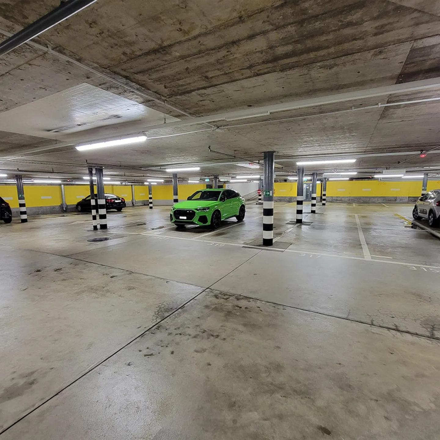 Parcheggio esterno in affitto - Foto 2 di 2
