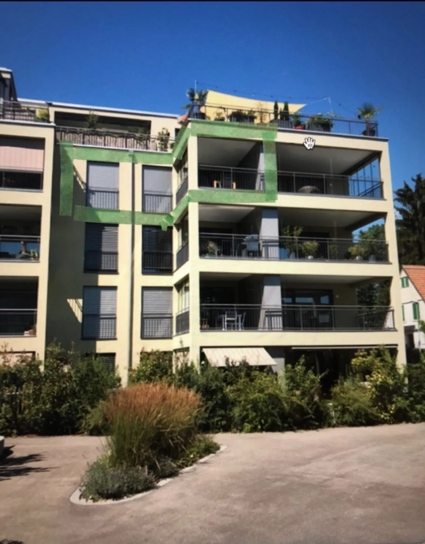 Appartamento moderno con balcone - Foto 8 di 8