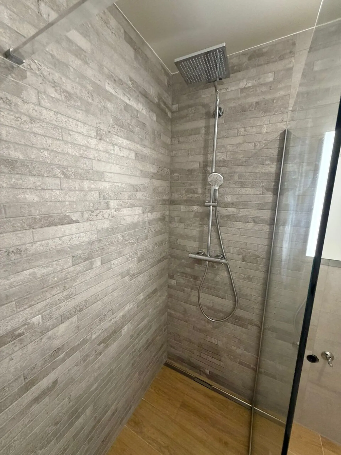 Appartement au Rez-de-Chaussée - Photo 3 sur 6