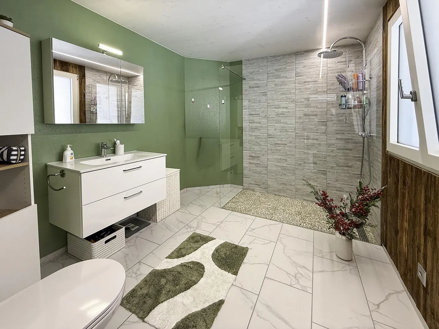 House with 7 Rooms and Panoramic View in Acquarossa - Photo 21 of 24