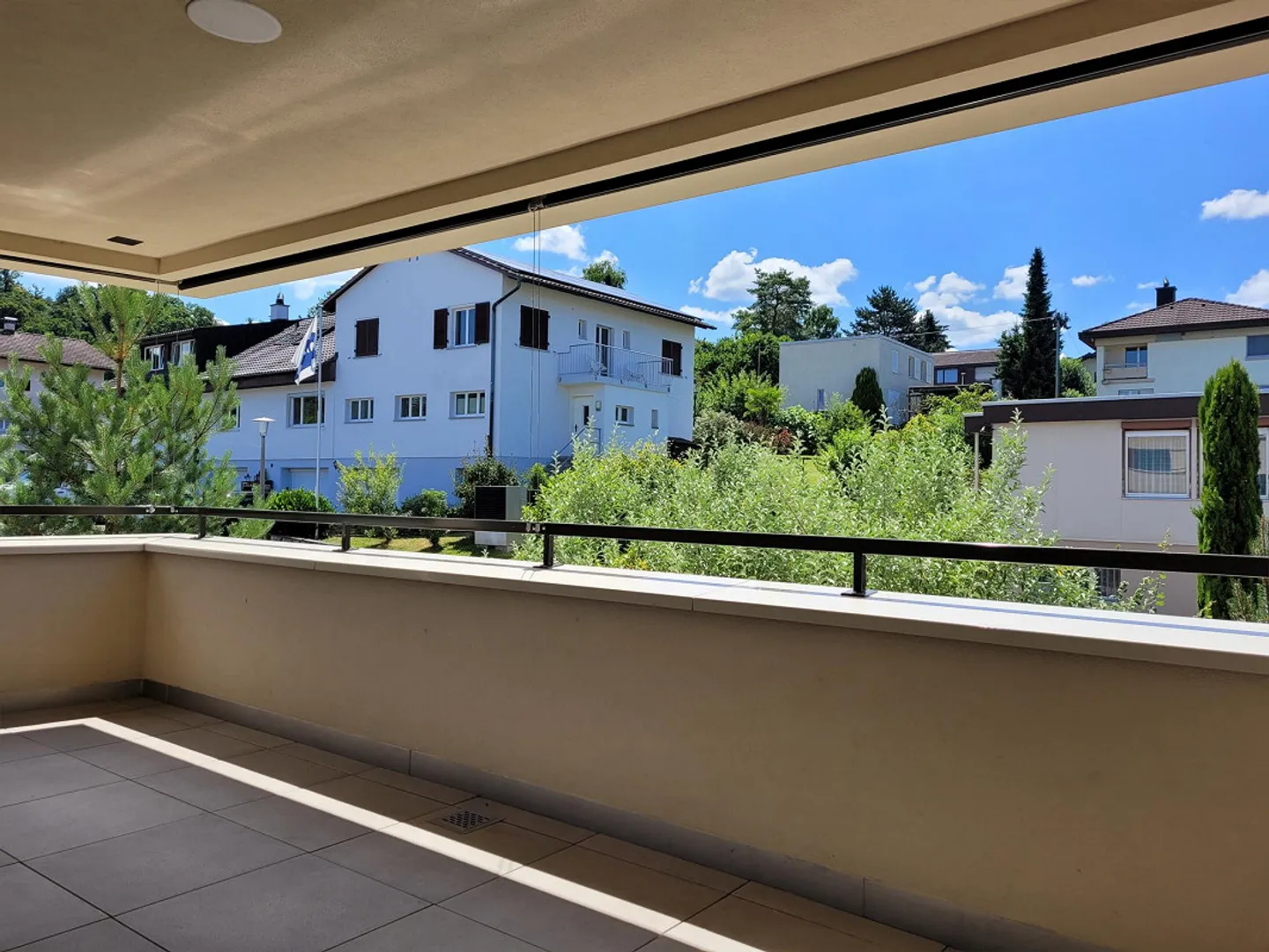 Modernes Apartment mit Aussicht - Foto 3 von 20