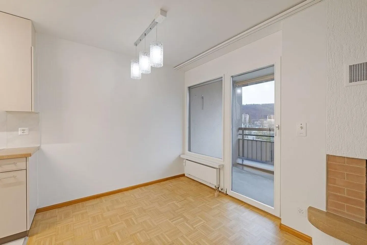 Einziehen, wohlfühlen und geniessen.... (mit Kamin) - Foto 2 von 12