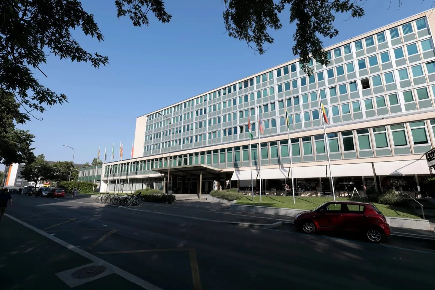 Bureaux proche des Nations - Photo 2 sur 9