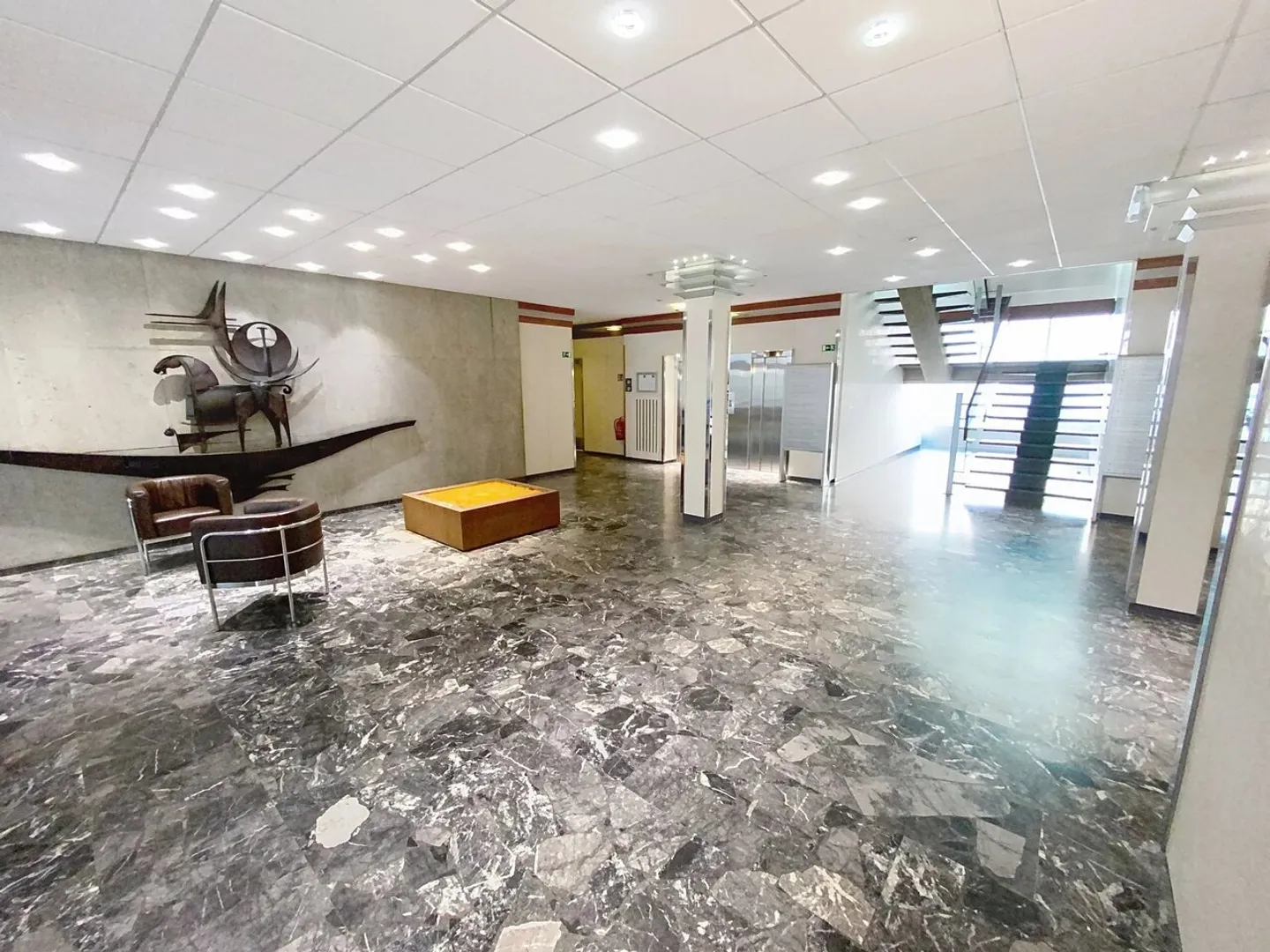 Bureaux proche des Nations - Photo 3 sur 9