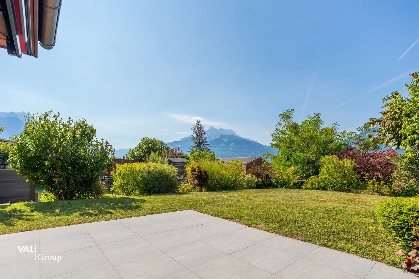 Charmante maison individuelle dans un quartier résidentiel - Photo 2 sur 11