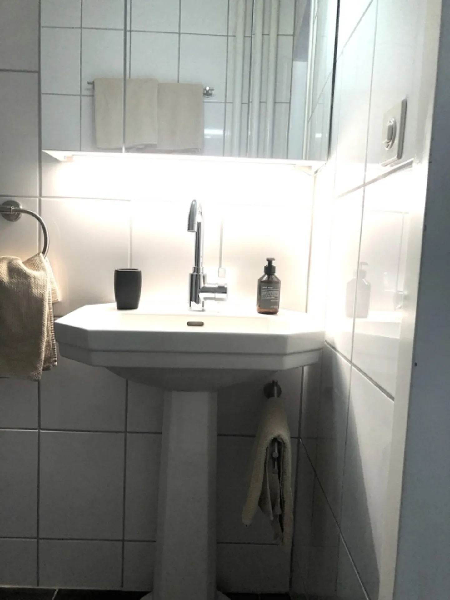 «APPARTEMENT 2½ PIÈCES À GAMS (SG), MEUBLÉ, TEMPORAIRE» - Photo 8 sur 10