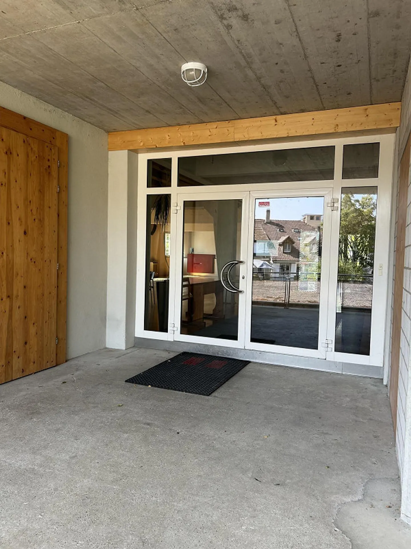 Commercial premises in a central location - Photo 18 of 29