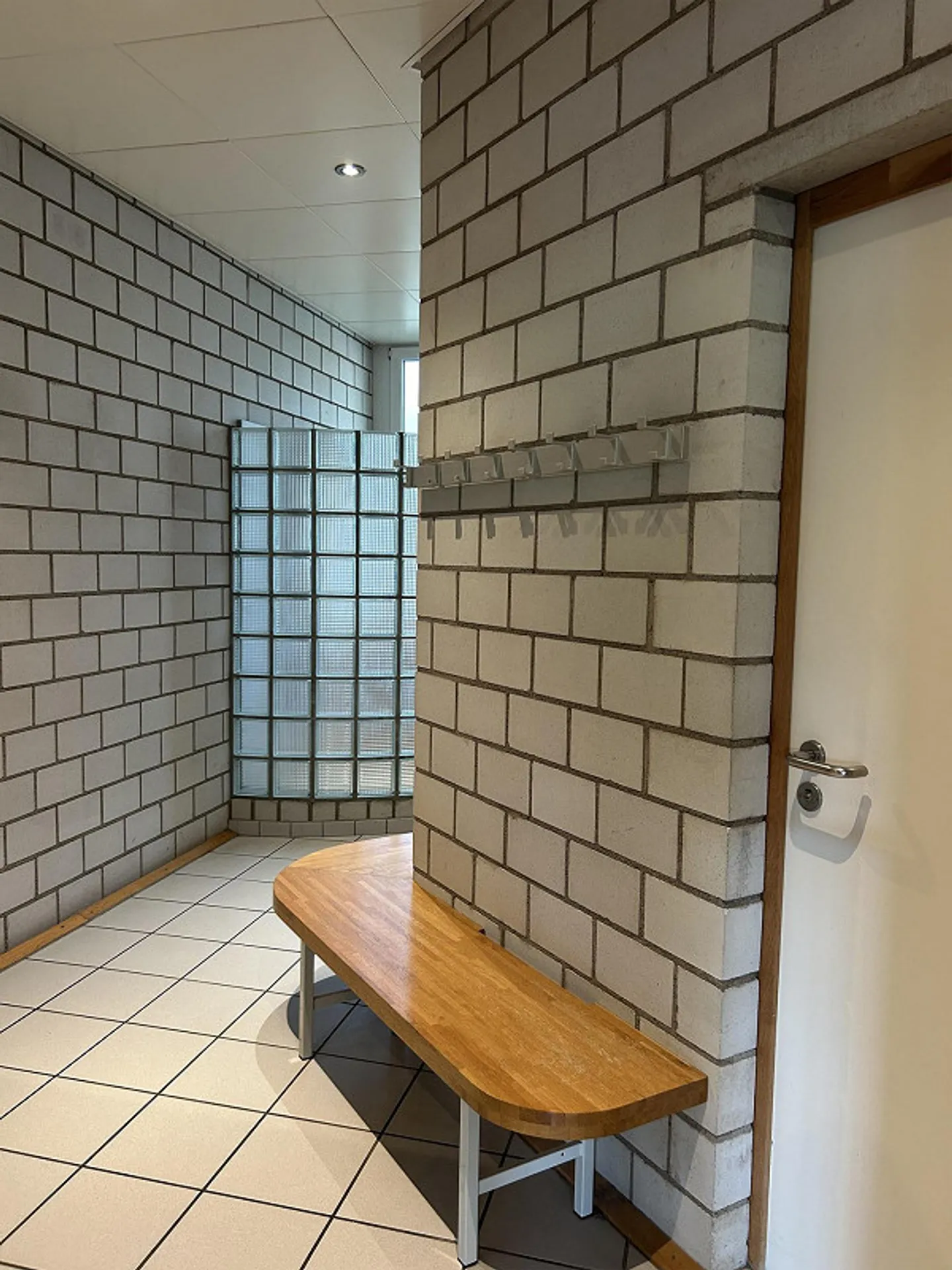 Commercial premises in a central location - Photo 26 of 29