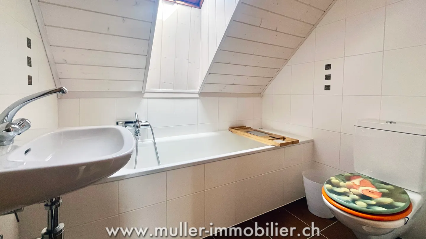 Große Villa mit 3 unabhängigen Wohnungen und Schaufenster - Foto 6 von 15