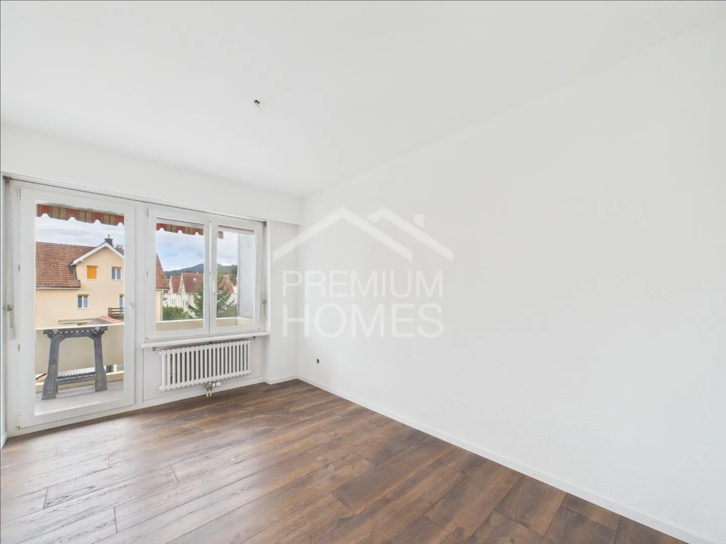 Renovated Dream Home - Available Immediately - Photo 4 of 10