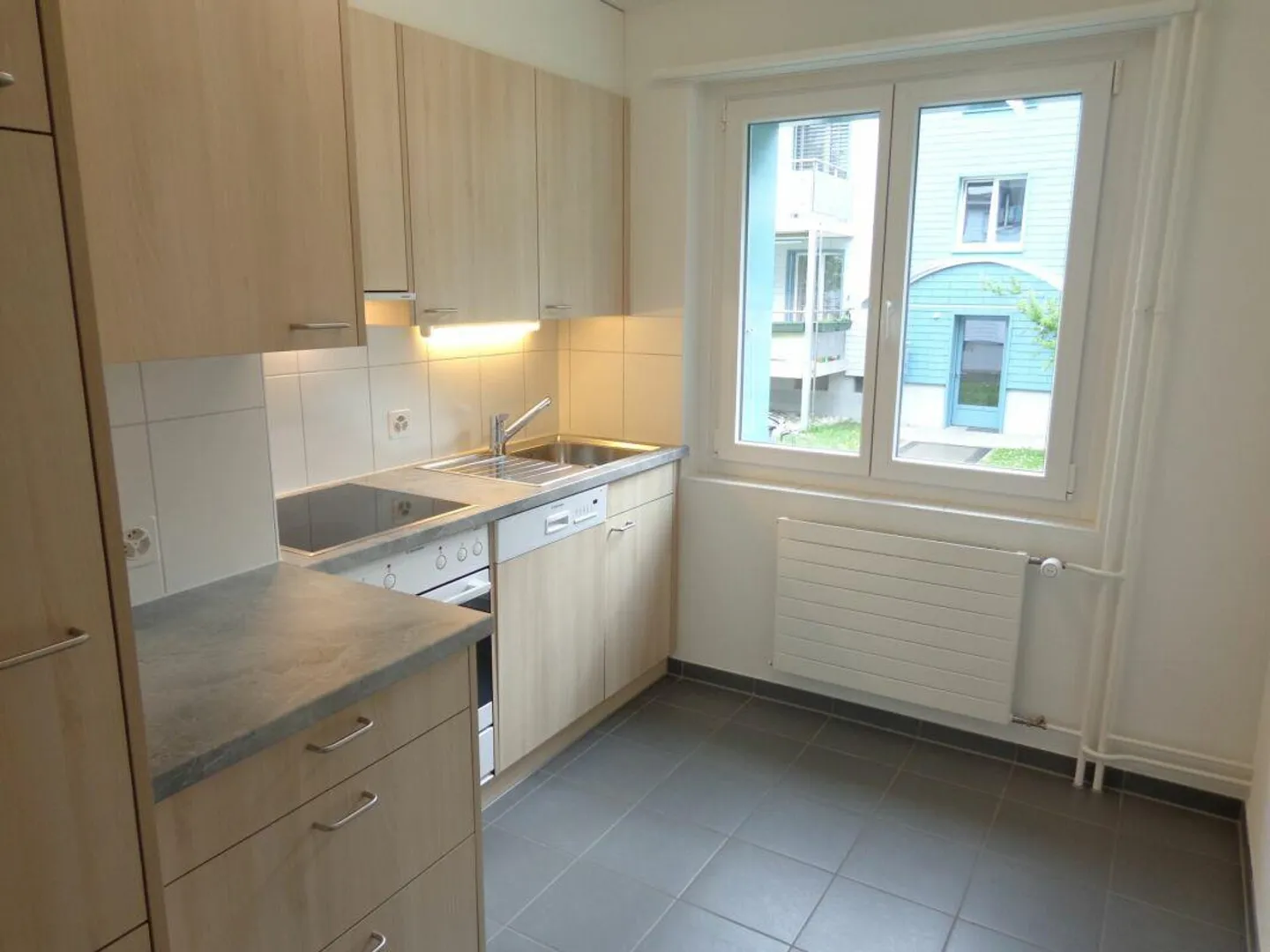 Appartamento Cooperativo in un Quartiere Tranquillo - Foto 2 di 9