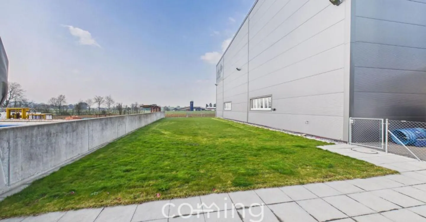 Spazio commerciale a Niederbipp - 455 m² per IT, auto d'epoca, magazzino o commercio - Foto 1 di 12