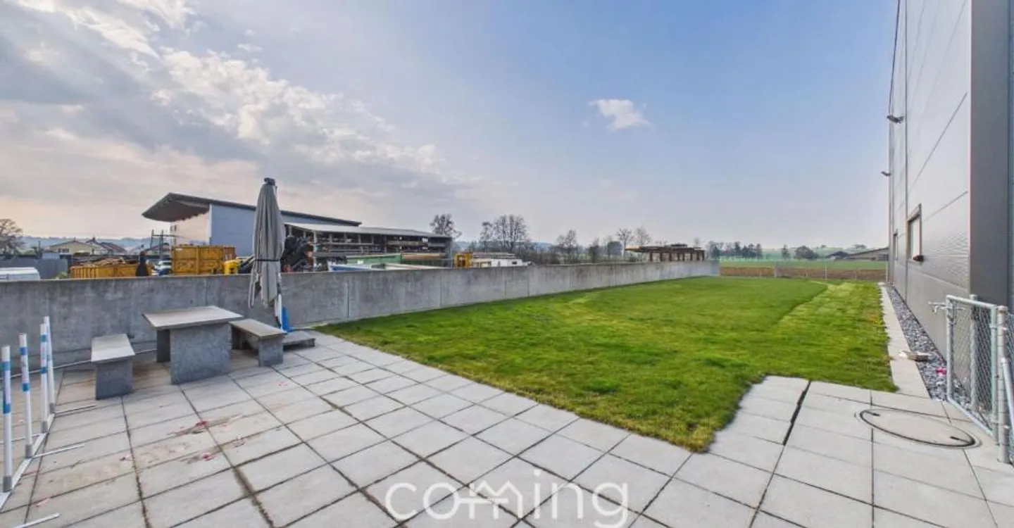Spazio commerciale a Niederbipp - 455 m² per IT, auto d'epoca, magazzino o commercio - Foto 4 di 12