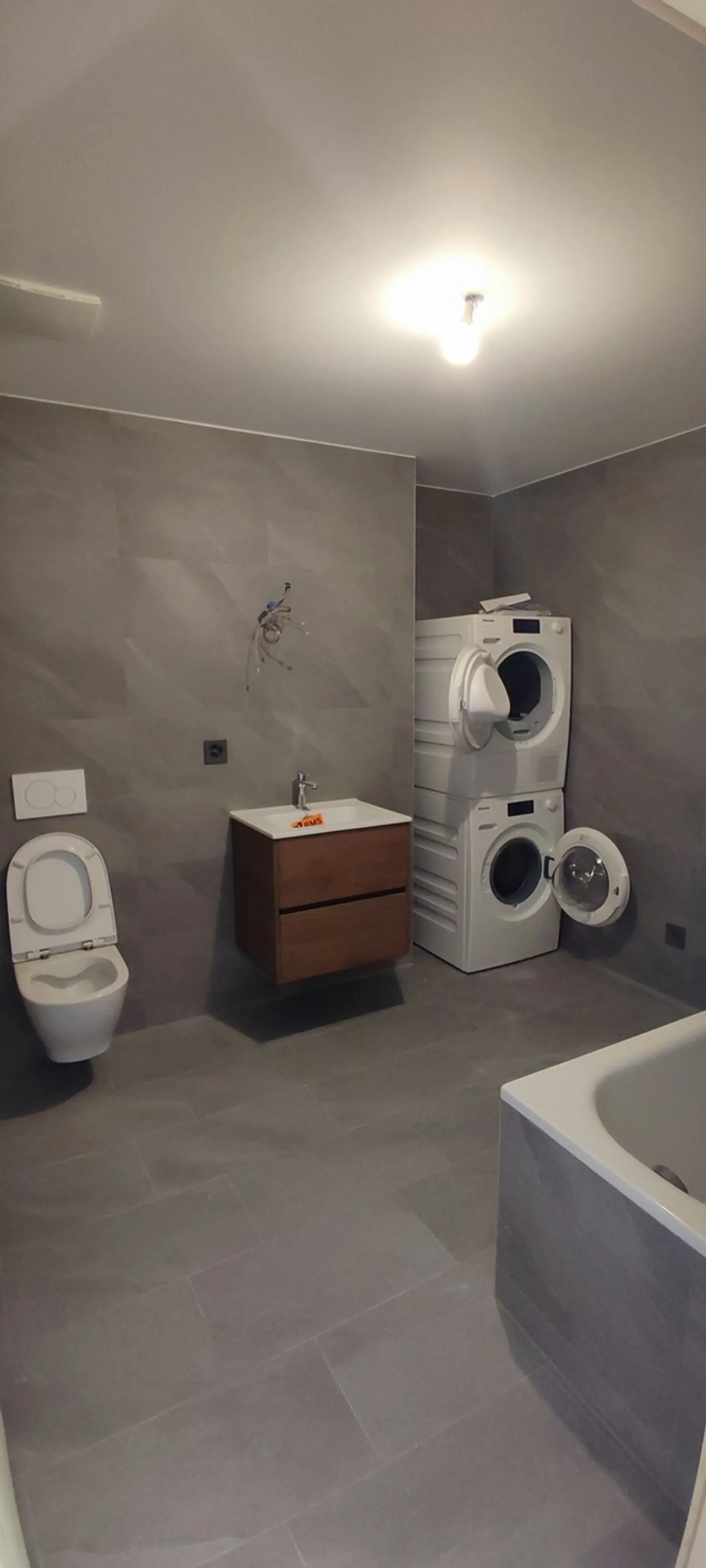 3.5 Room Apartment - Photo 6 of 8