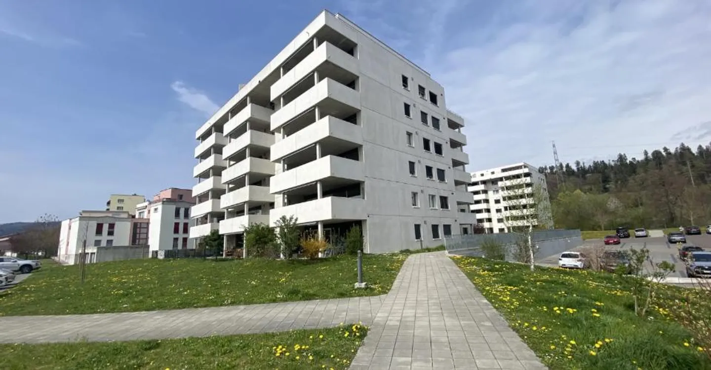 Appartement moderne avec terrasse - Photo 1 sur 12