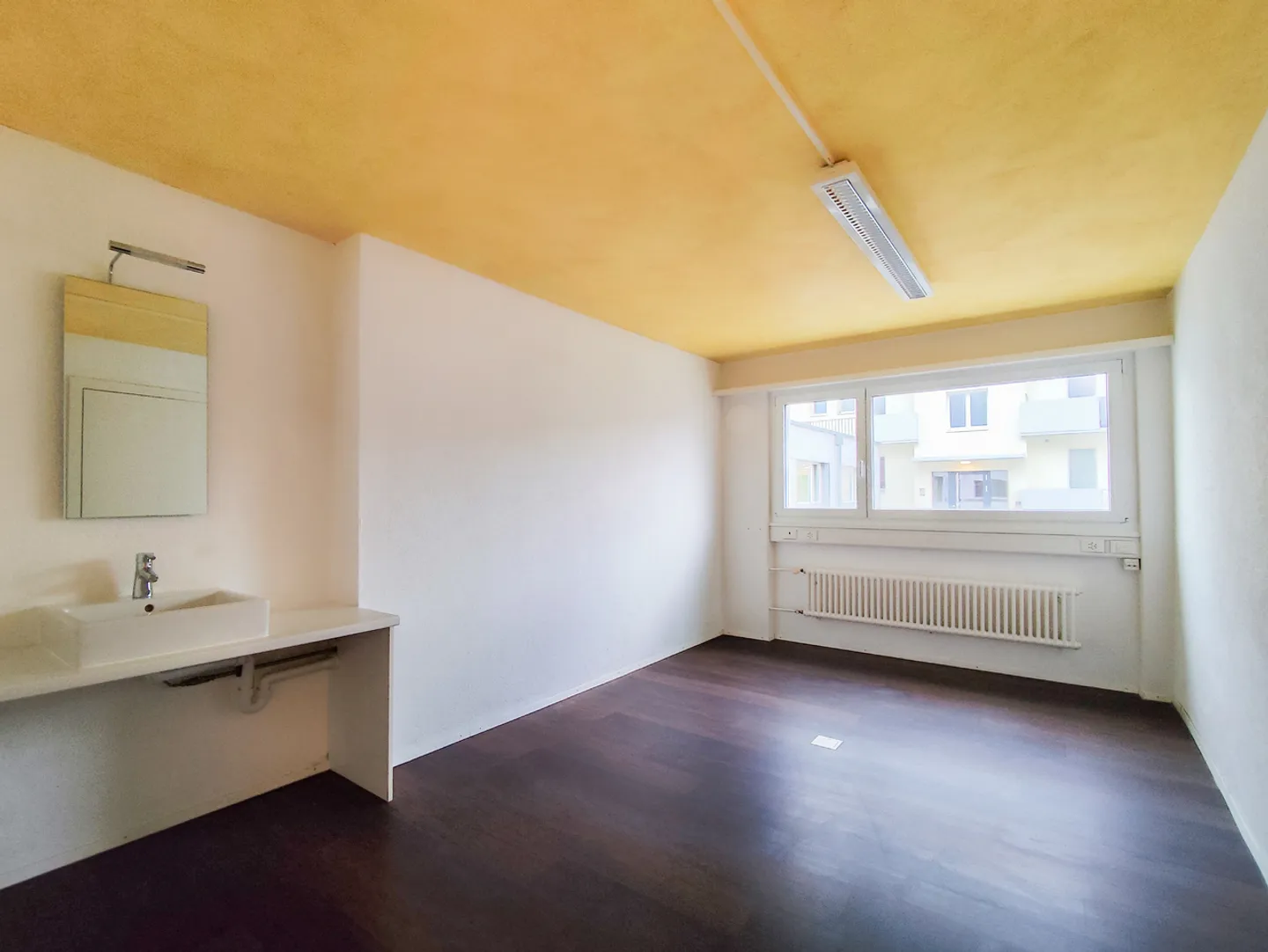 Edificio ad uso misto in affitto - Foto 7 di 11
