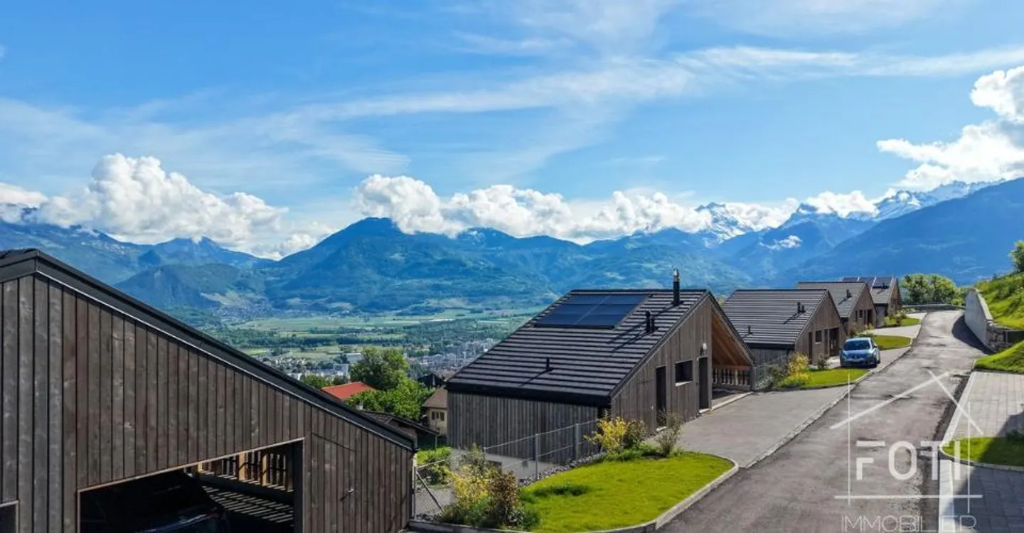 LOCATION-SALE: New individual villa of 4.5 rooms with a beautiful view of the plain. - Photo 6 of 12